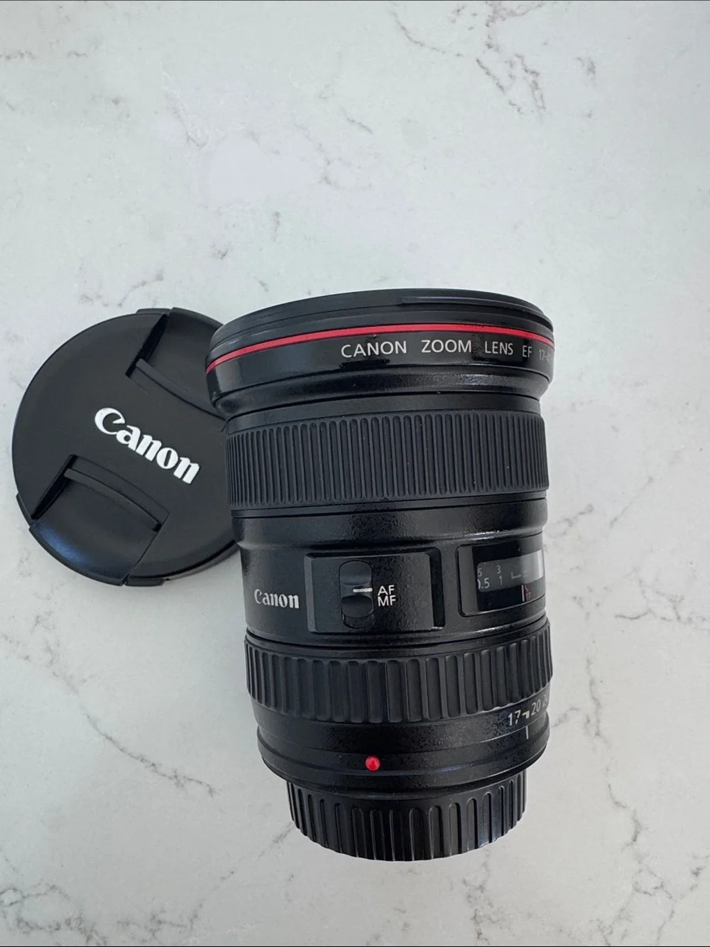Canon Lens EF 17-40mm 1:4